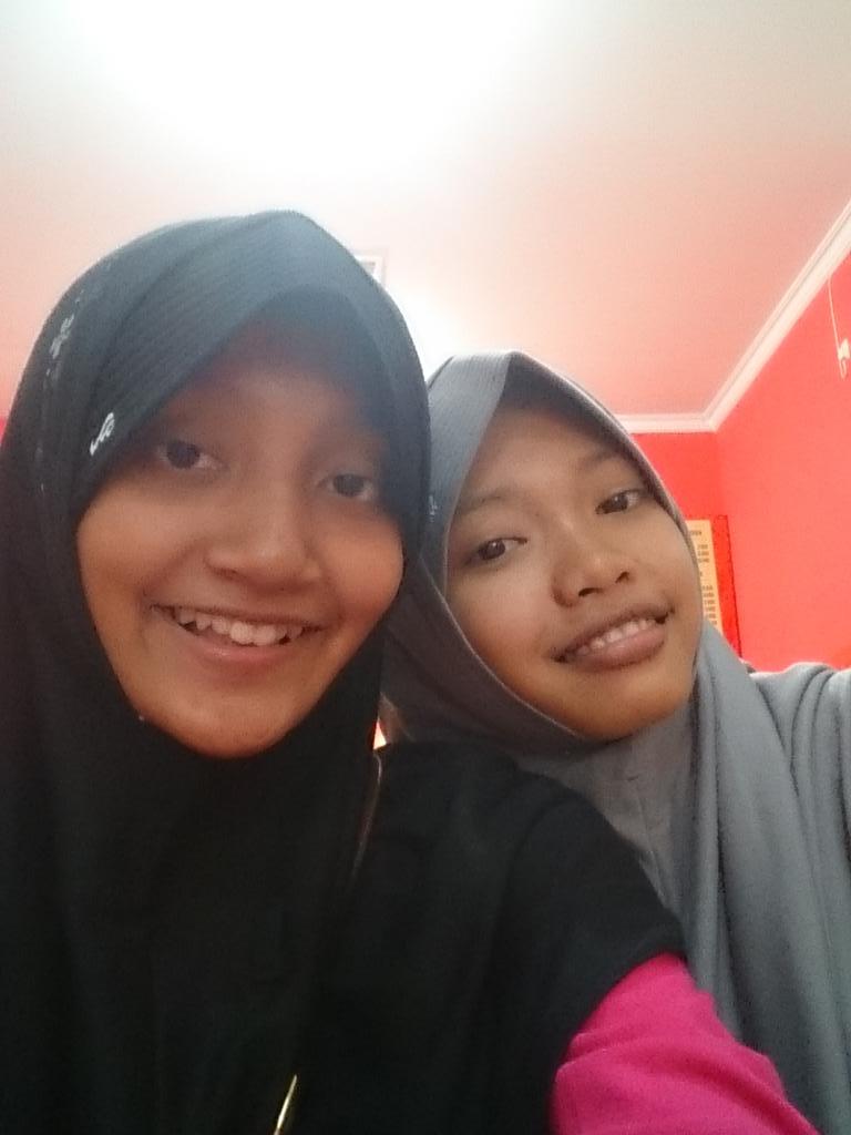 AmandaBalqisW's tweet photo. Bukber with @WulanyulianaS ✌ http://t.co/Vqu8TSvsmb