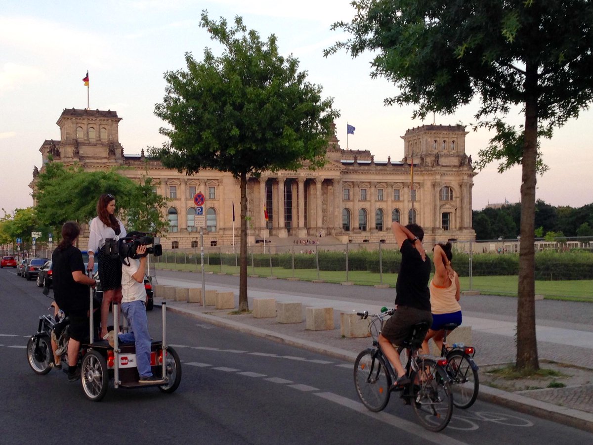 YogaCycling's tweet photo. The making of the @ZDF-#YogaCycling-Film:
https://t.co/SdBFP1iSyz http://t.co/Y5pOc2rOOr