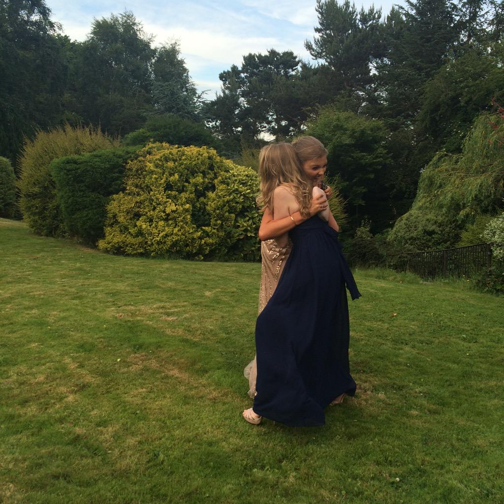 sarahckerry's tweet photo. She was taking a solo photo so I rugby tackled her #gracefulladies http://t.co/5oYk3BMhYr