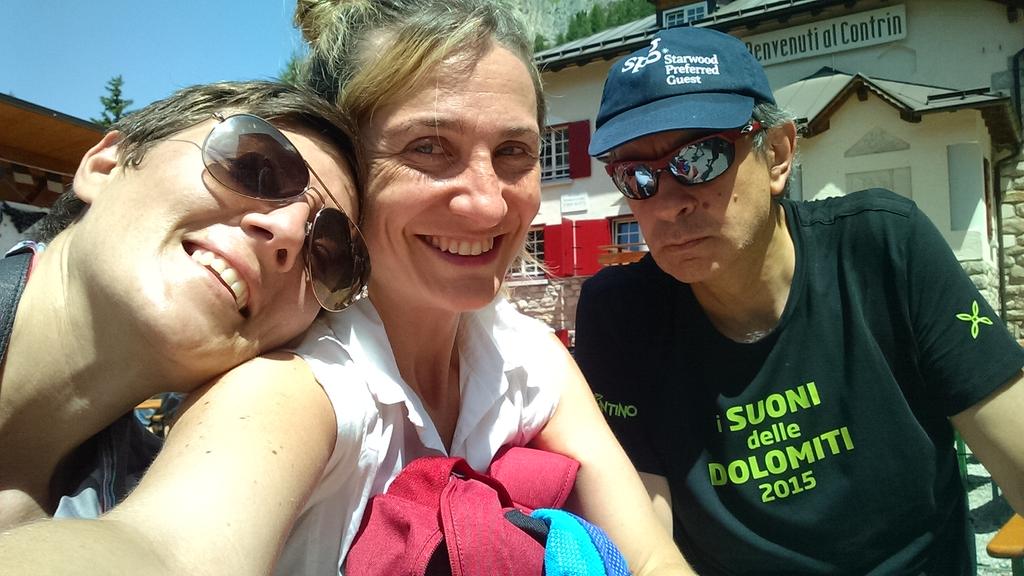 manudonetti's tweet image. Siamo al #contrin x #fassafuorimenu #suonidelledolomiti @CarloVischi @soniamonticelli