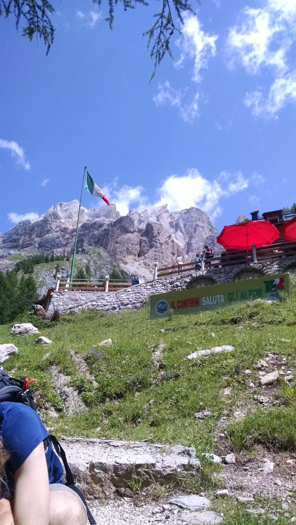 manudonetti's tweet image. Siamo al #contrin x #fassafuorimenu #suonidelledolomiti @CarloVischi @soniamonticelli