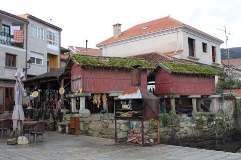 <a href="/Combarro/">Poio</a> ERA unha fermosa localidade, antes da #turistificación <a href="/turisriasbaixas/">Turismo Rías Baixas</a> <a href="/mipazos/">mipazos</a> <a href="/rocio_xiada/">Rocío_xiada</a> <a href="/feismos/">feísmos?</a>