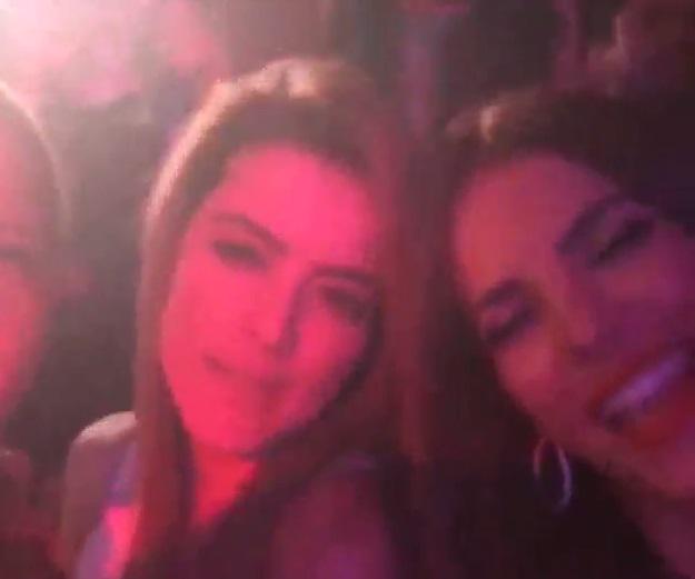Gaby_EspinoBul's tweet photo. Capturas de @gabyespino del video de @DaniNavarroTV En el lanzamiento de Omerta Cusina Theater &amp; Bar http://t.co/BSuHOE1nRE