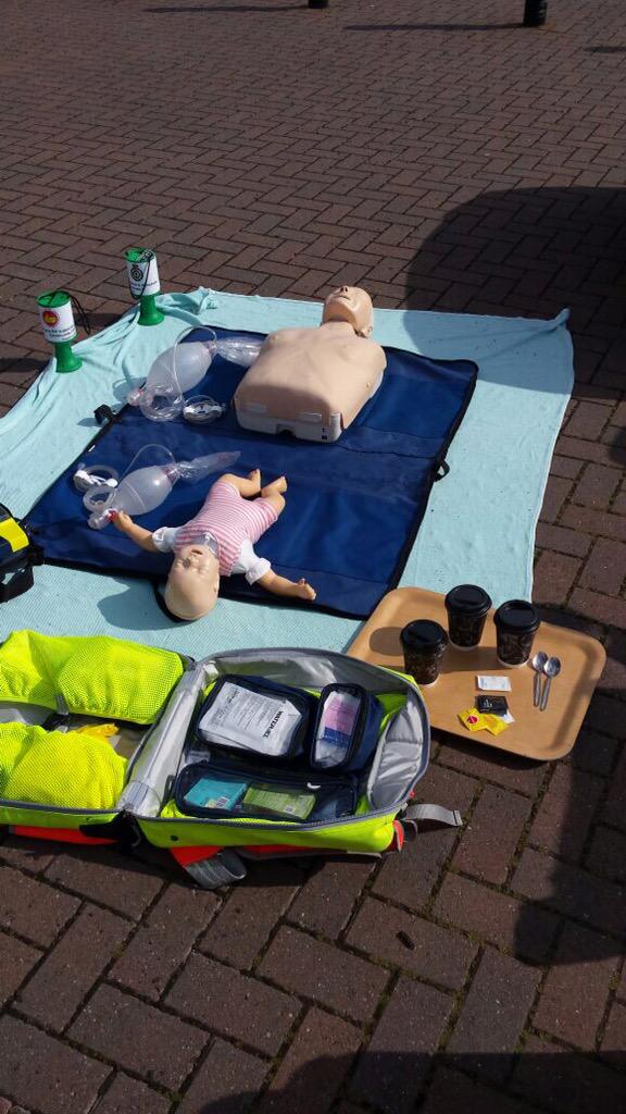 dharford79's tweet photo. Today, some of @HWCFR are at #WebbsOfWychbold fundraising demonstrating CPR. Go & see how easy it is to do. http://t.co/pYWxDEPqxG
