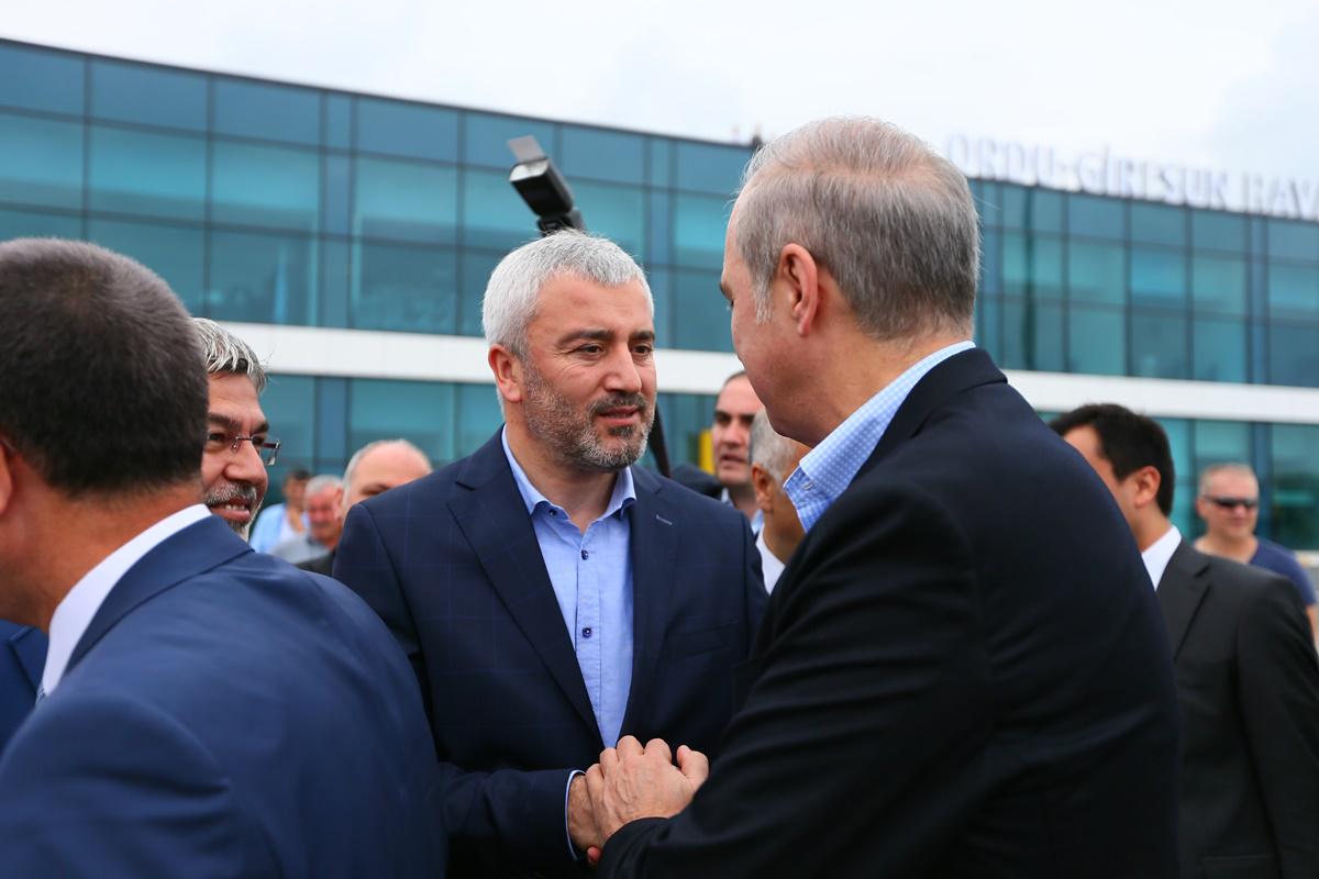 Başbakan Yardımcımız Sn. <a href="/NumanKurtulmus/">Numan Kurtulmuş</a> Gümrük ve Ticaret Bakanı Nurettin Canikli'yle Ordu Giresun Havalimanı'ndayız