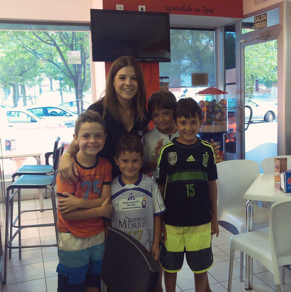 nataliapaa's tweet photo. Los pequeños que más me quieren! (: http://t.co/PBiBWSoBt3