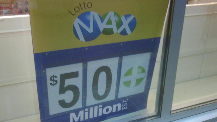 CityNewsTO's tweet photo. No winning ticket for $50-million jackpot in Friday's Lotto Max draw http://t.co/J9G4e142Me http://t.co/i4lG7pw3Nh