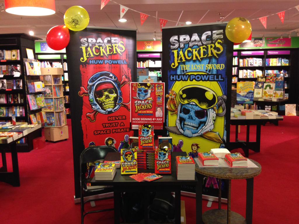 Spacejackers's tweet photo. All set for 2pm in @WaterstonesCC at @mallcribbs :-)
@KidsBloomsbury #Spacejackers #TheLostSword http://t.co/vxM973dbyA