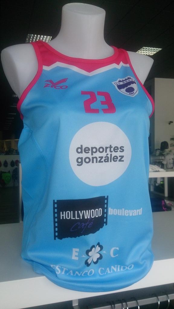 Extremarco's tweet photo. Hoy nuestras amigas dl @BmPElBunga strenarán nuevas camisetas.espectaculares!mucha suerte @sancostas @SaraiSamartin21 http://t.co/ohJCOs9VLY