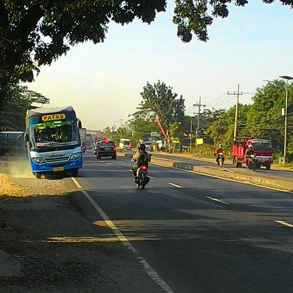 cggupta81's tweet photo. Selamat malam mingguan aja,Sahabat..... http://t.co/NnAZV4Lt9k