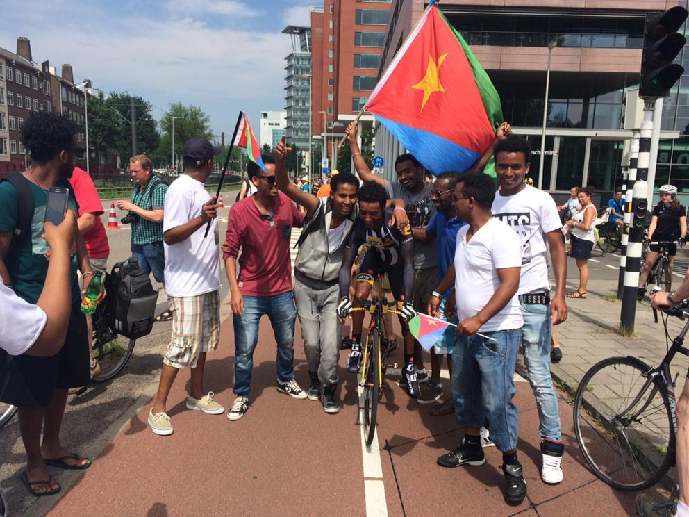 CJEojWxXAAAnQMK.jpg:large