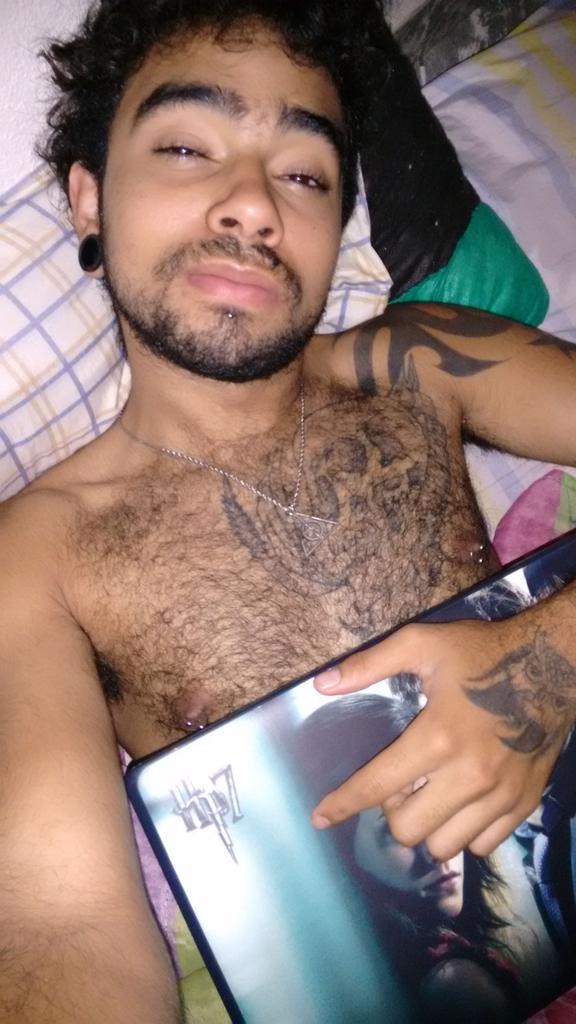 jeffitness_'s tweet photo. #beard #bear #alittlehigh 😂😂 http://t.co/vUE2YhJO3t