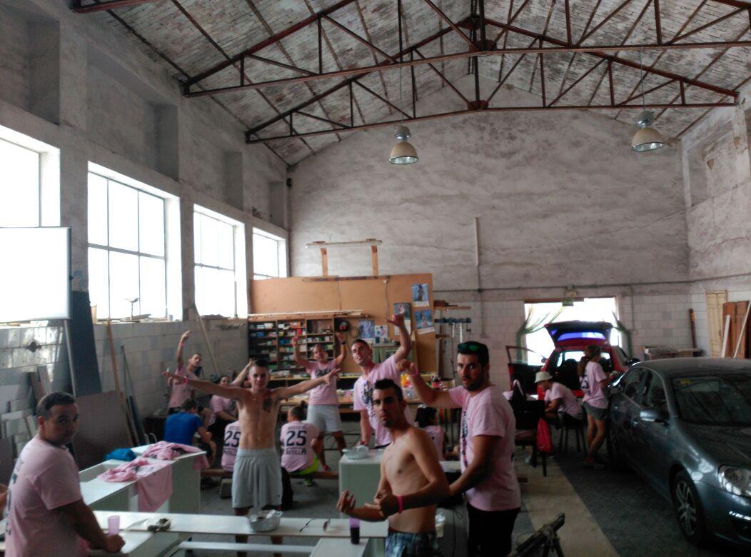 RusticosCaba's tweet photo. Recuperando fuerzas. #OlimpiadasRurales2015 #añora  vamos a por el TT http://t.co/LpkhLhr1dV