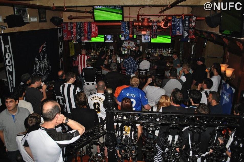 NUFC's tweet photo. #Happy4thOfJuly to @ToonArmyAmerica and all Newcastle United supporters in the United States - see you soon! #NUFC http://t.co/W0S6kMO0XG