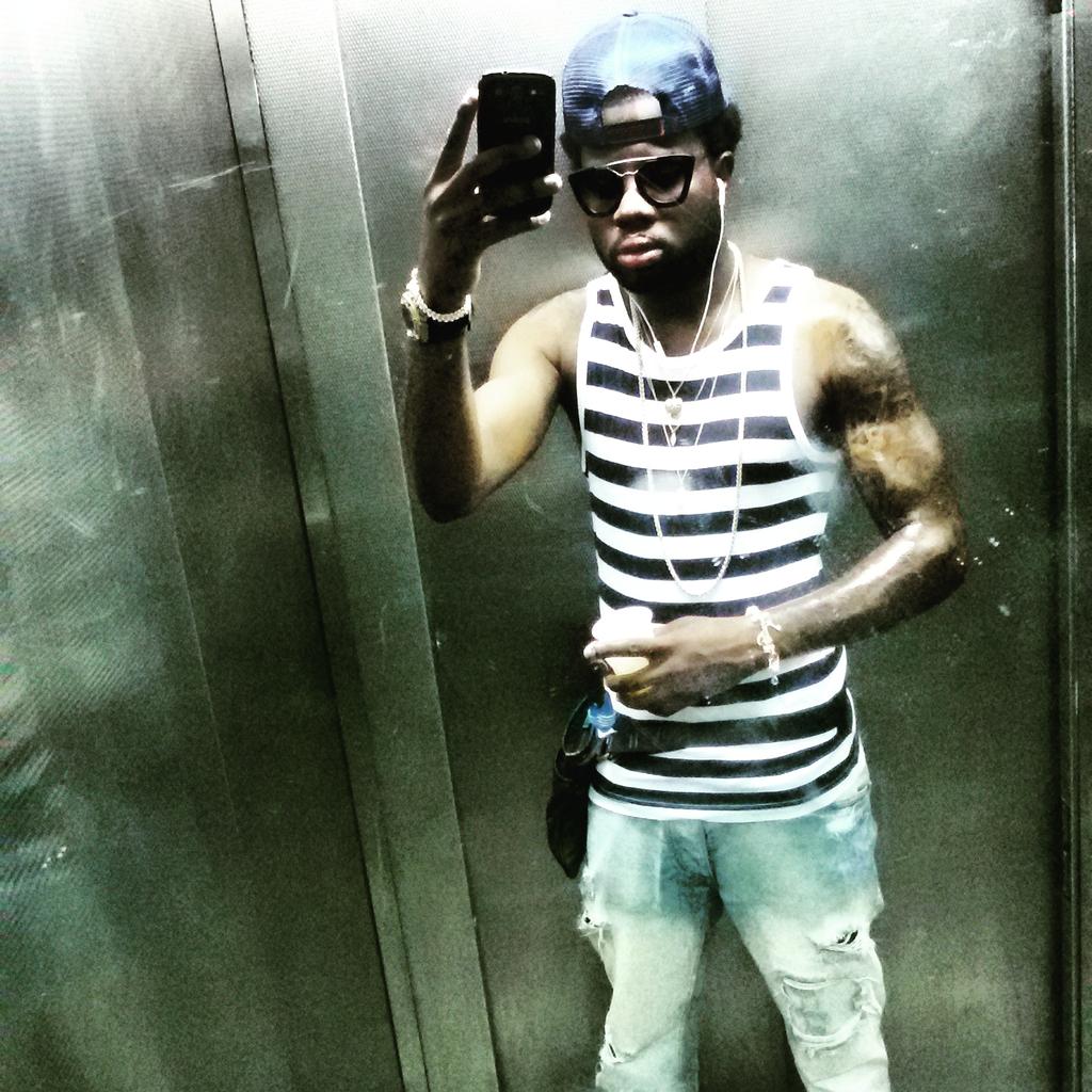 MoneyRespec's tweet image. Sexy