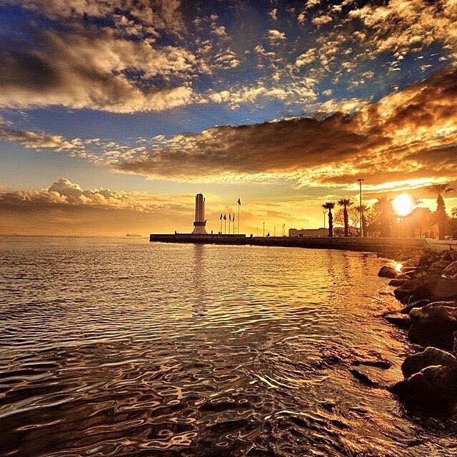 AslanKusadasi35's tweet photo. İzmir Karşıyaka Turkey http://t.co/XJJTPohRIR