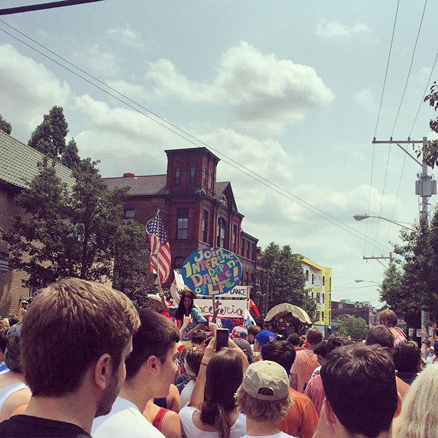 TheAdventureMom's tweet photo. When given the option to dance, always dance! Had to join in on the dance party at the end of the parade. #northsid… http://t.co/grCvNGd7vs