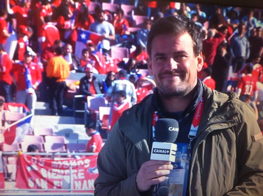 Rsierraplus's tweet photo. Preparado para contar la última hora desde el Estadio Nacional de Santiago. Empezamos en nada la #CopaAmericaPlus http://t.co/sfKeeual7X