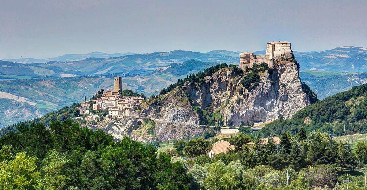 FTM_Official's tweet photo. Alla scoperta di destinazioni medievali mozzafiato, alla scoperta... del turismo medievale #ftm2015 #trento 3-4 Oct. http://t.co/qFY60fu8P2