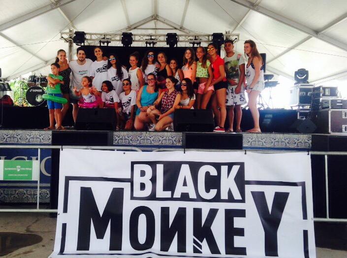 FiestasMonkey's tweet photo. Queda inaugurada la temporada de verano!! Esta noche sigue la fiesta y mañana volvemos!! #tourBlackMonkey'15 http://t.co/YxhhKHWrJ9
