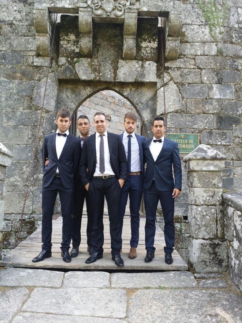 Boda de <a href="/Diegoglez_9/">Diego Gonzalez Penas</a> con <a href="/JaviiPazos/">Javii Pazos</a> <a href="/Manu82Fernandez/">Manu Fernández</a> <a href="/Borgi7/">Borja Losada.</a> <a href="/Danimuradas7/">Dani Muradás</a>  #losmasgrandes #top #vivaelvino