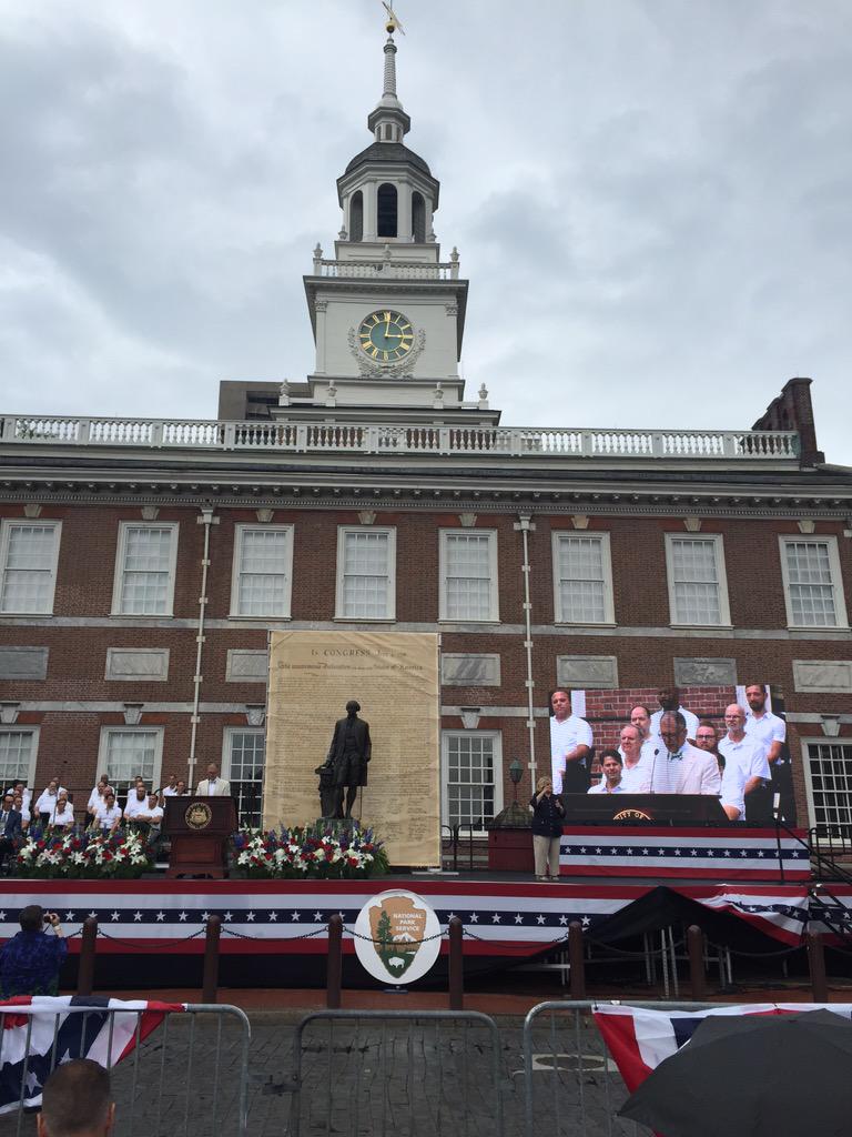 CathyRenna's tweet photo. Honoring #lgbt pioneers is new hero @JimObergefell #equality #lovewins #lgbt50th http://t.co/kT3e5azBix