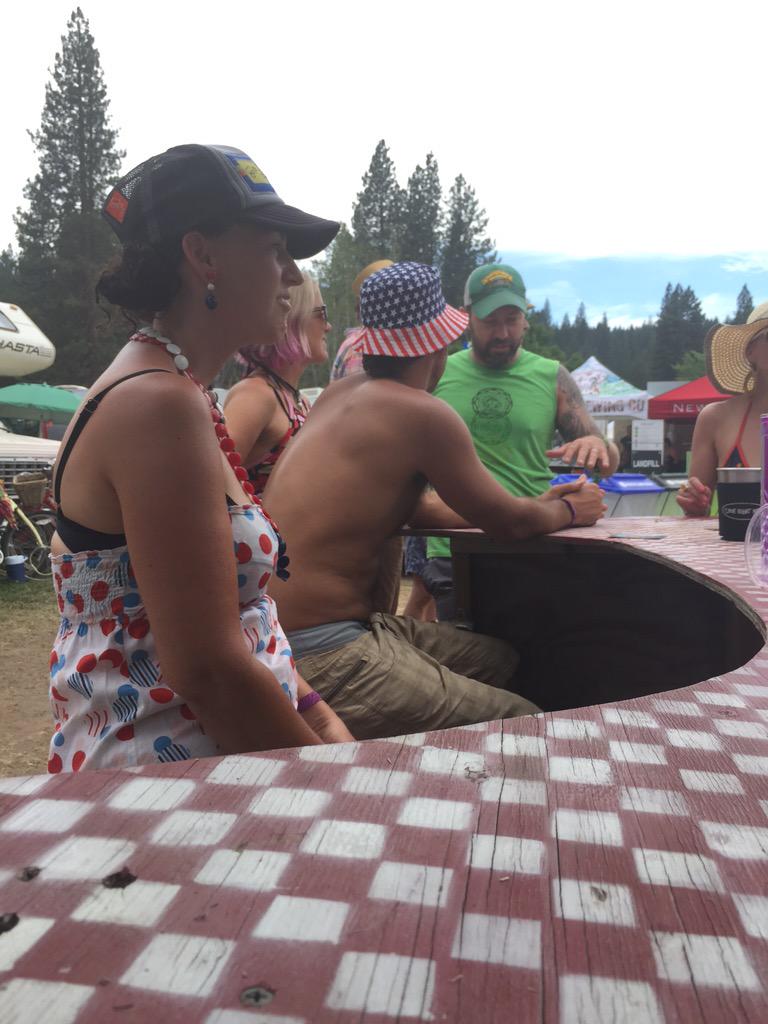 BigPigHSMF's tweet photo. Patrons and Poltz http://t.co/XlYaSjBFR1
