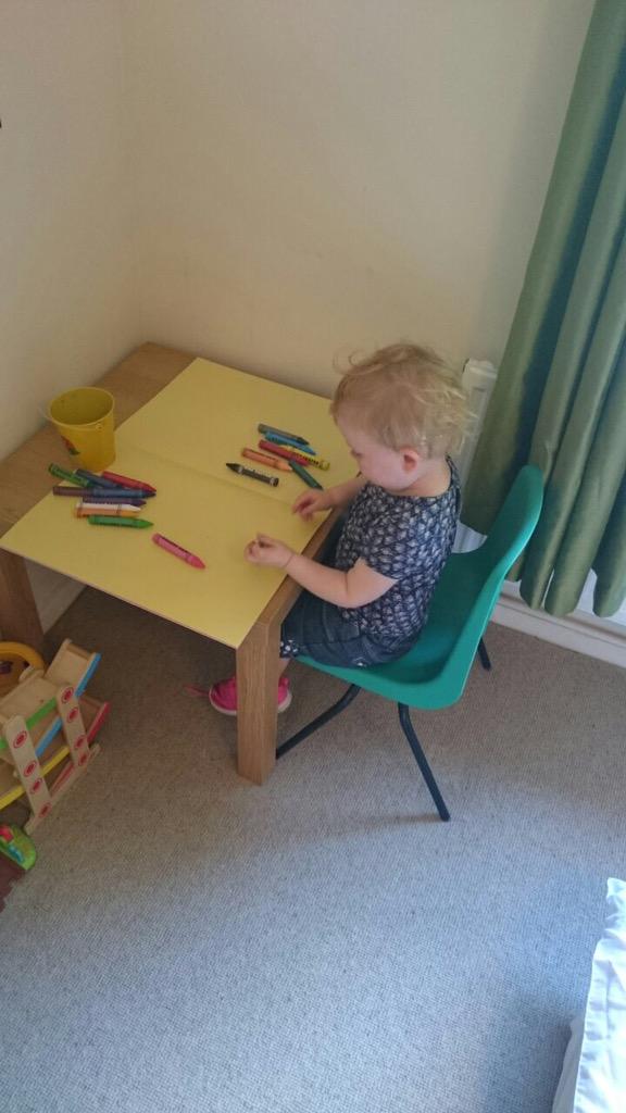 EYstorybox's tweet image. Our daughter in the #craft corner of her #Montessori bedroom...taking after her mama loving to draw! #miniapprentice