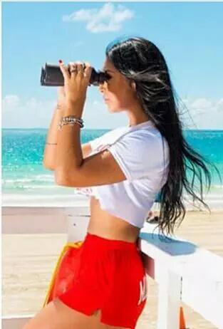 thaina_delgado's tweet photo. Procurando a sua opinião 🔭👊..... Hahaha
Perfeição define @AmandaDjehdian 😍🐼💖 http://t.co/7IC8Q3812J