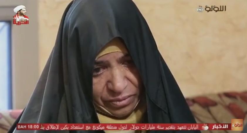 LuaLuaTV's tweet photo. #حنين | عائلة حسين خاتم: لا زلت أعد الطبخات اللي يحبها حسين لكني إذا أكلتها أغص من الحسرة
#البحرين #Bahrain #كرزكان http://t.co/2W6IdEl5mx