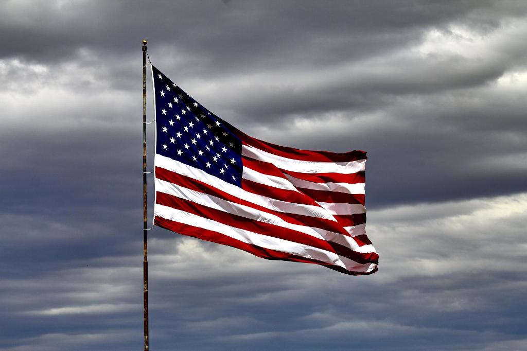 RenewSpinalCare's tweet photo. Happy 4th of July from all of us at Renew Spinal Care! We are wishing you a safe &amp; fun holiday weekend! #4thofjuly http://t.co/EhkJBIwor9
