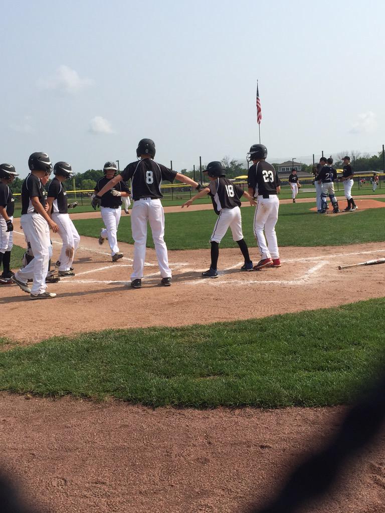 GrandParkSports's tweet photo. A GRAND SLAM!!!!! Just a part of today's #GPaction http://t.co/TdmttbF3Ll