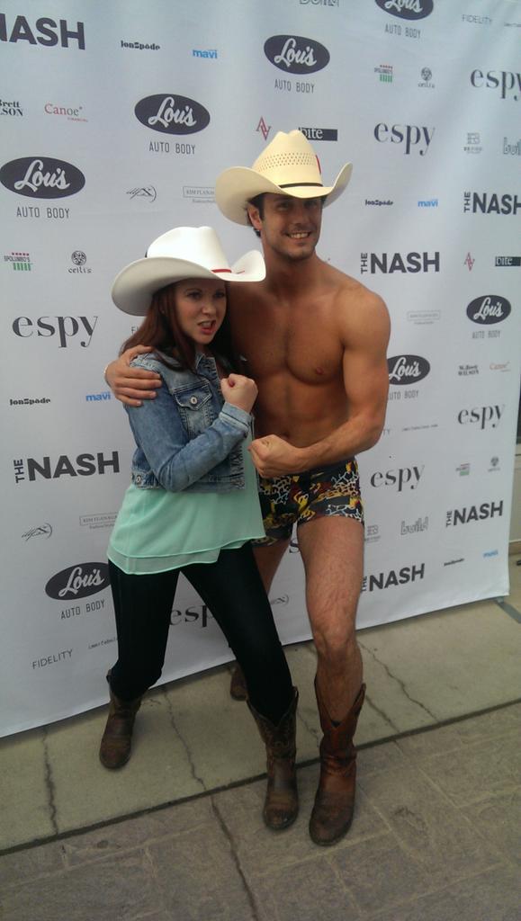 Who doesn't love posing with a half naked man?! My morning has been made. <a href="/espystylists/">espy stylists</a> <a href="/espyexperience/">Megan Szanik</a>  #bikiniespy