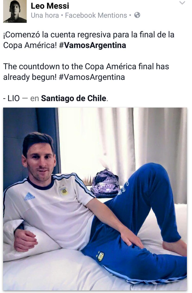 Argentina's tweet photo. #QueremosLaCopa ¡y Messi también! El capitán ya está preparado para la gran final http://t.co/b69piwL3zh http://t.co/II1XEErlZ1