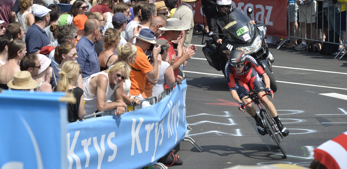 LeTour's tweet image. .@RohanDennis remporte la première étape et le @MaillotjauneLCL / wins the 1st stage and take the #YellowJersey