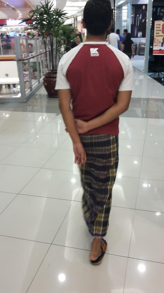 kimiyz's tweet image. Bro azu sudah pergi.. Goodbye legend..  #akuyangpakaiakuyangpanas #thekerapu #projekmanager