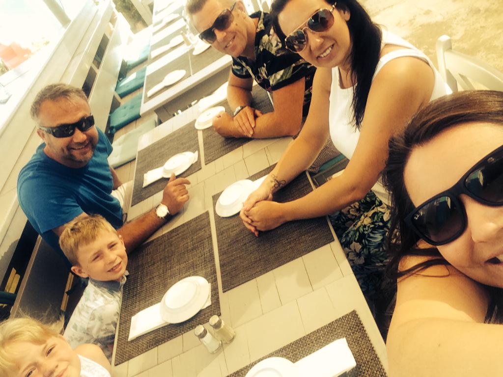 carrot25's tweet photo. Portugal fun!!! http://t.co/96THugd8ZP