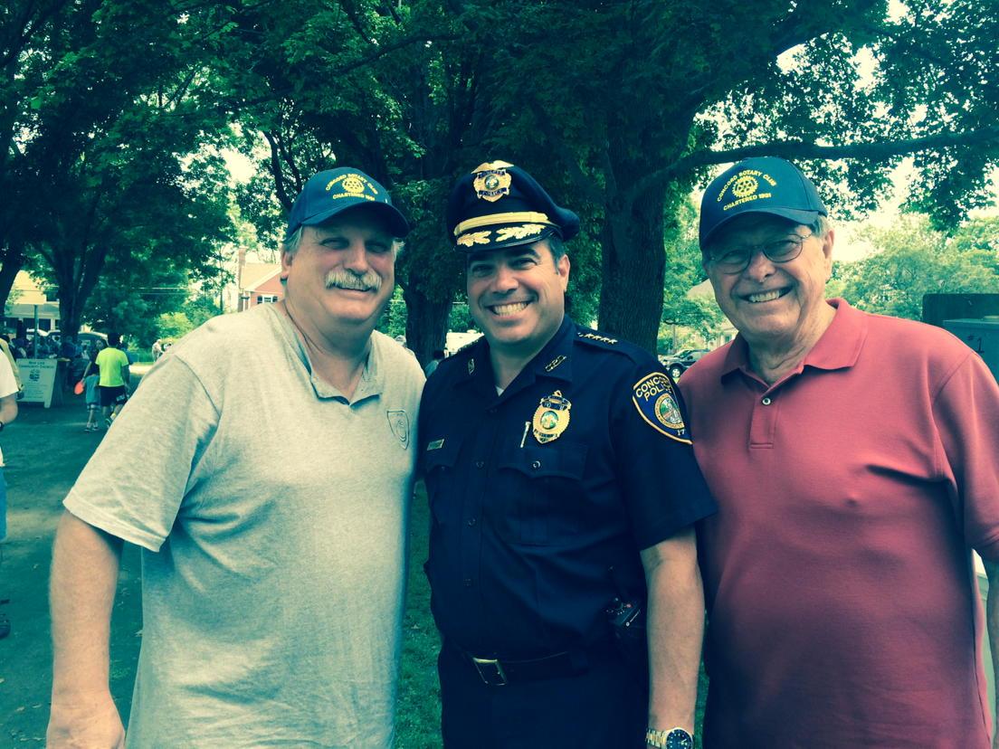 Chief O'Connor with <a href="/MtgSunrise/">Rotary Concord (MA)</a> at Picnic in the Park #community #ConcordMA