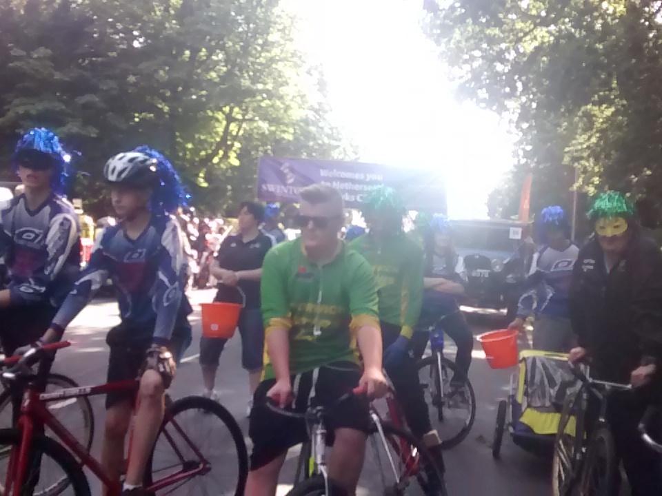 Ready! #LMC2015 #Cyclespeedways <a href="/EDP24/">Eastern Daily Press</a> <a href="/EveningNews/">Norwich Evening News</a> <a href="/NorwichCC/">Norwich City Council</a> <a href="/MustardTV/">𝕐𝕆𝕆𝕂 🙋🏾‍♂️</a>