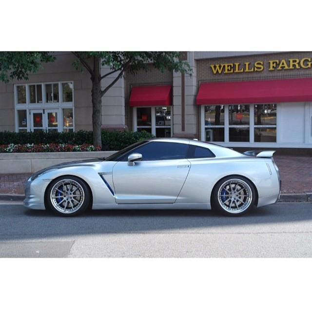 Perfect_Cars_'s tweet photo. R35 GT-R http://t.co/1MNwL9OdKk
