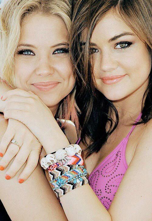 ENGL0TT's tweet photo. #PLLCouples rt your favorite.
Lucy Hale & Ashley Benson. http://t.co/85Eh1RLGyB