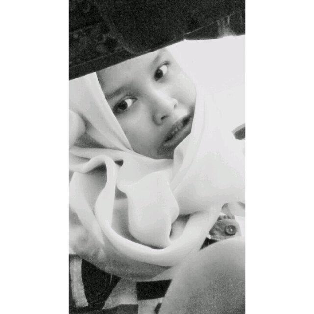 Sarah_230900's tweet photo. Niatnya cuman tadarus eh malah selfie yoda deh:v http://t.co/B3vEX71c5f