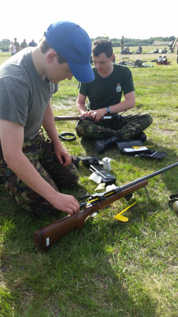 1220AirCadets's tweet photo. Time to clean up #ISCRM #whatwedo http://t.co/51fckbkkp9