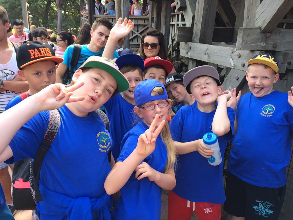 MesserLouis's tweet photo. @CadoxtonPS A few more snaps from Paris. A fantastic trip with some fantastic children #cadsinparis #backtoschoolnow http://t.co/PGjVj2xXks