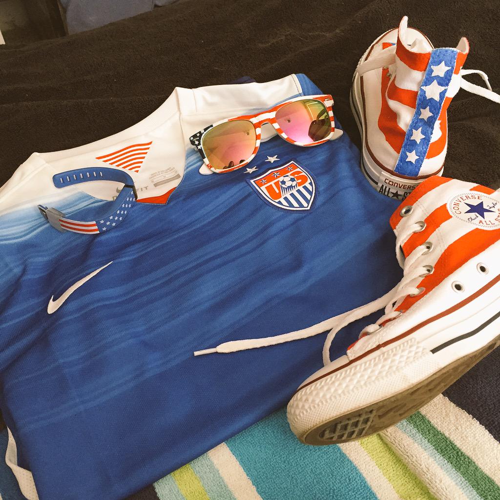 erinrenae23's tweet photo. All geared up and ready to get crazy with the outlaws!!! @ussoccer_wnt #believe #FIFAWWC2015 #USWNT #4thofJuly http://t.co/B2ZLKNyv16