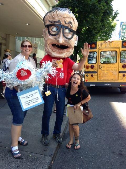 WaBATs_'s tweet photo. #MovementMoment as @OregonBATs join WA BATs in #Tested2Death protesting @PearsonNorthAm & @pearson #NEARA15 http://t.co/nnIpkO5mud