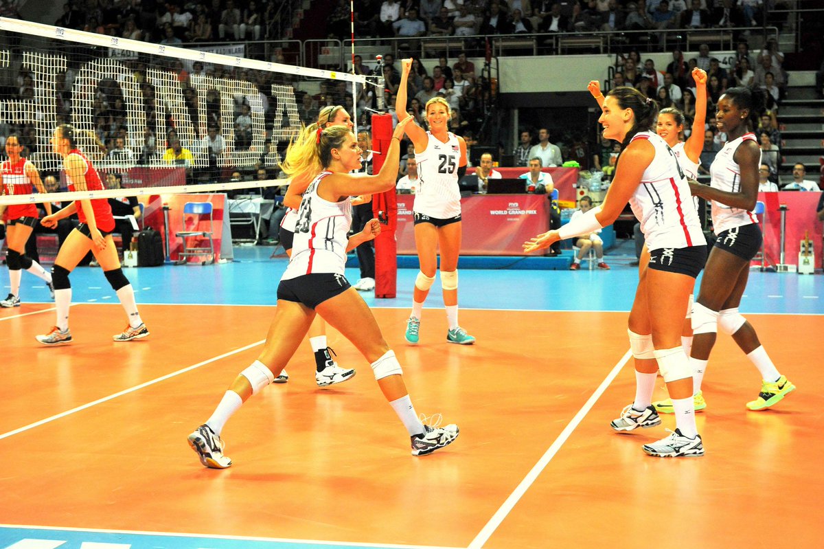 usavolleyball's tweet photo. #USAVwnt wins Set 3 25-16 over #Turkey to take 2-1 lead in @FIVBGrandPrix. Lowe 16 pts. Watch http://t.co/oYRq8Xwdk7 http://t.co/LB1sVJu9p5