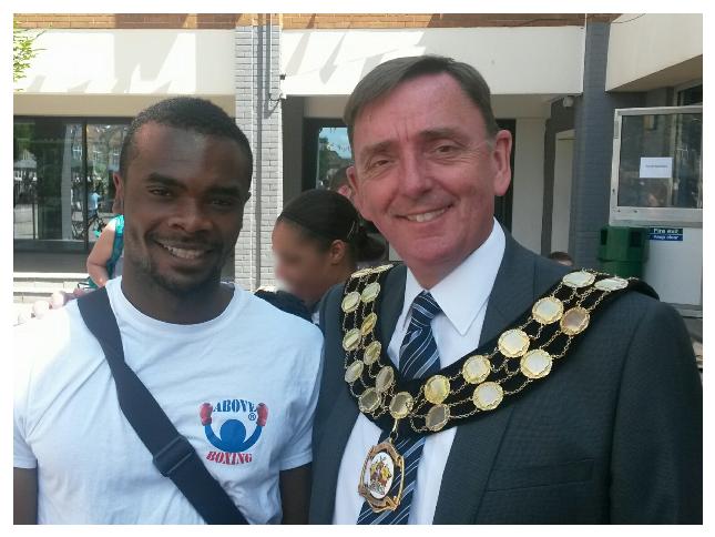 Pic with #mayorofnewham great #funday #EastLondon at @eastleaschool #saturday #fit #socialskills #aboveboxing