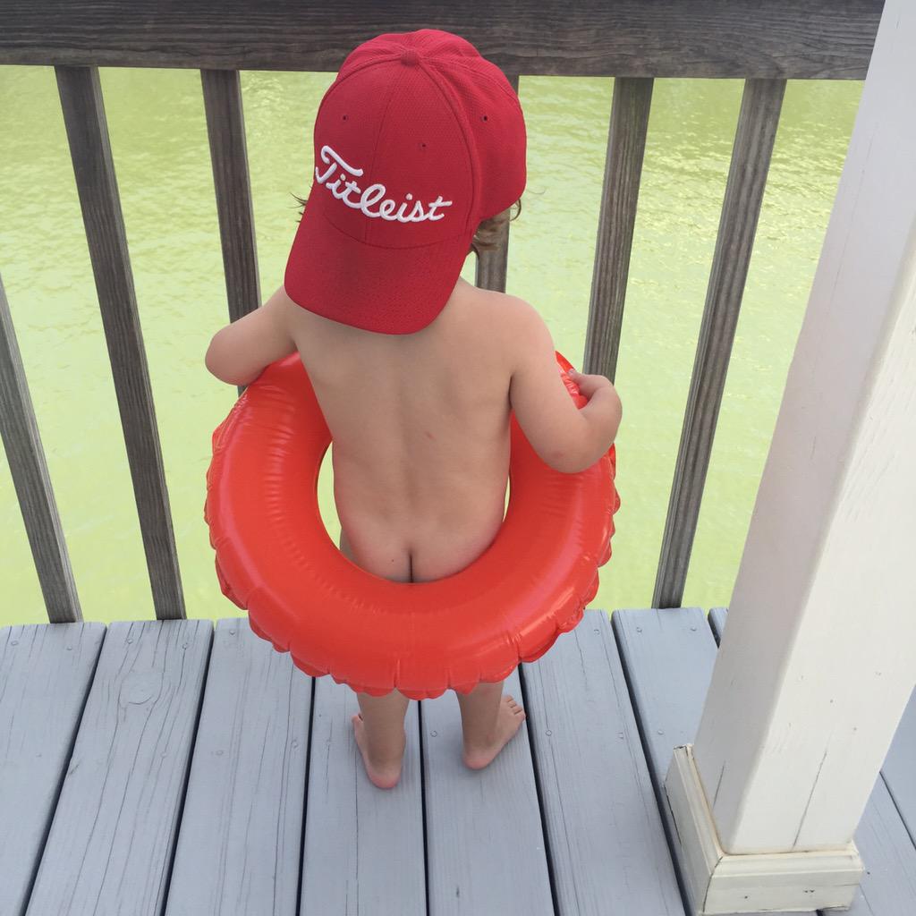 scourtney02's tweet photo. @Titleist Happy 4th! New campaign ad pic. #sendusacheck http://t.co/OfwPSIPmHO