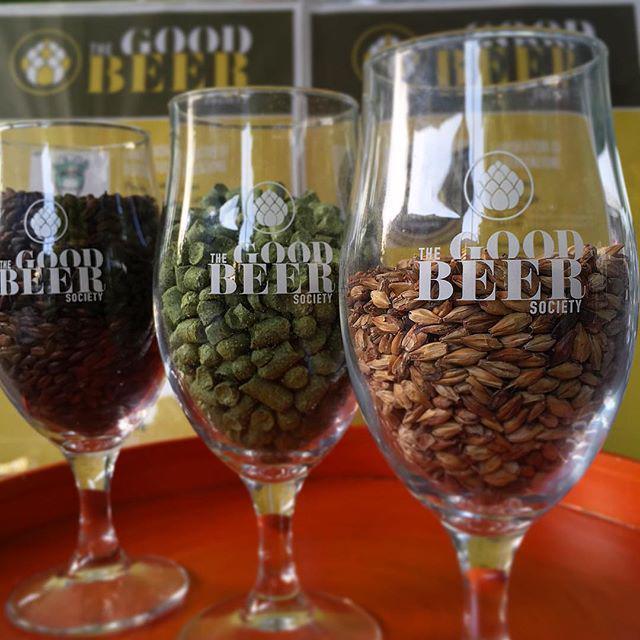 “<a href="/sul_luna/">Luna sul cucchiaio</a>: Ciao sono a #ComoAlwaysHop 2015 @the_good_beer_society a bere #birra ift.tt/1GXgPP9 ”